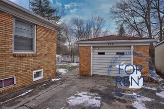 713 St Clair St in Flint, MI - Building Photo - Building Photo
