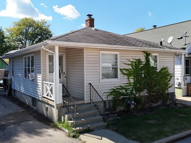 property at 152 Rodney Ct