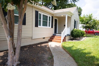 12 Battery St in Highland Springs, VA - Building Photo - Building Photo