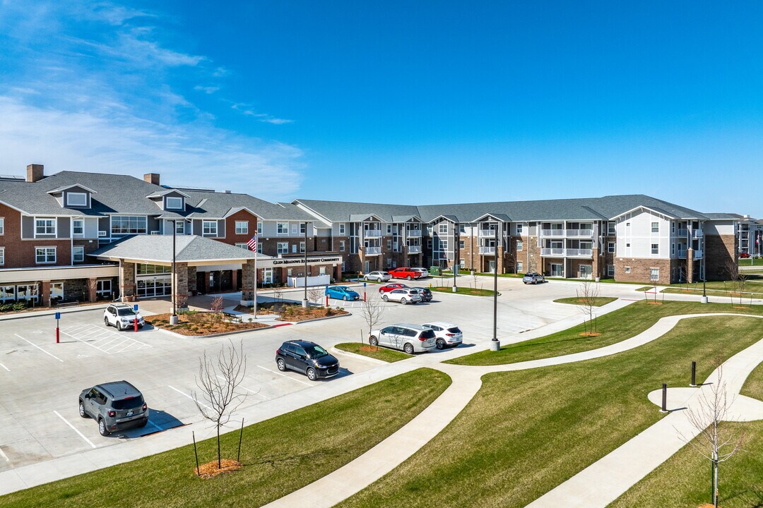 Glen Meadows Retirement Community in West Des Moines, IA - Building Photo