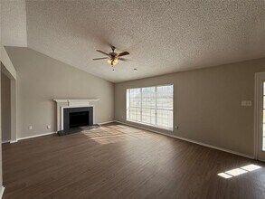 1517 Huntington Dr in Mesquite, TX - Building Photo - Building Photo