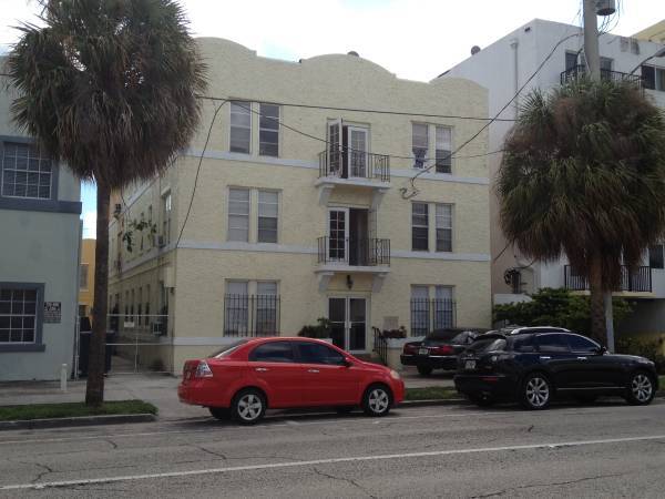 2110 W Flagler St in Miami, FL - Building Photo