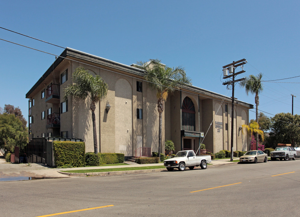 Harbor Riviera in San Pedro, CA - Foto de edificio