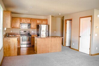 2871 W Hillshire Dr in Fayetteville, AR - Building Photo - Building Photo