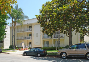 120 S Swall Dr Apartments