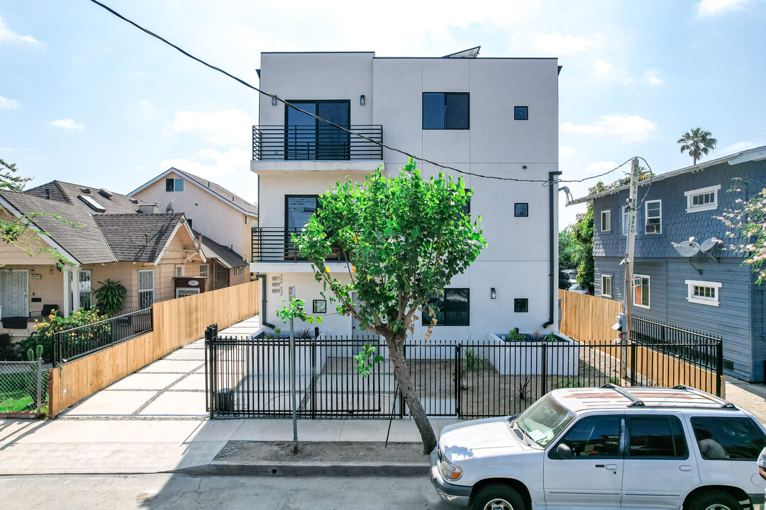 1817 Arapahoe St in Los Angeles, CA - Building Photo