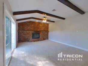 586 Saratoga Rd in King of Prussia, PA - Building Photo - Building Photo