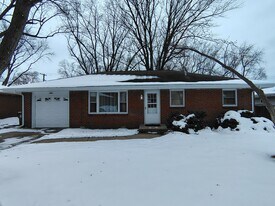 2819 18th St in Rockford, IL - Building Photo