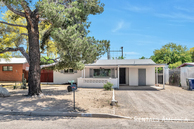 842 E Water St in Tucson, AZ - Foto de edificio - Building Photo