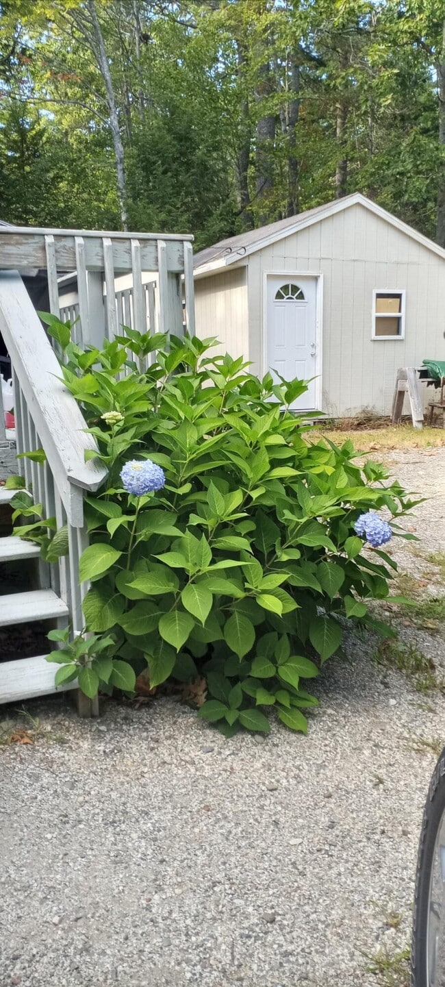 1630 Acadia Hwy in Orland, ME - Foto de edificio - Building Photo