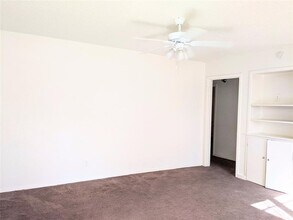 6403 Hollis Ave in Dallas, TX - Building Photo - Building Photo