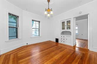 59 Hawthorne St, Unit 1 in Somerville, MA - Building Photo - Building Photo
