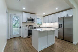2307 El Capitan Dr in Dallas, TX - Building Photo - Building Photo
