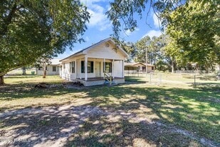 3902 Romero Rd in Youngsville, LA - Building Photo