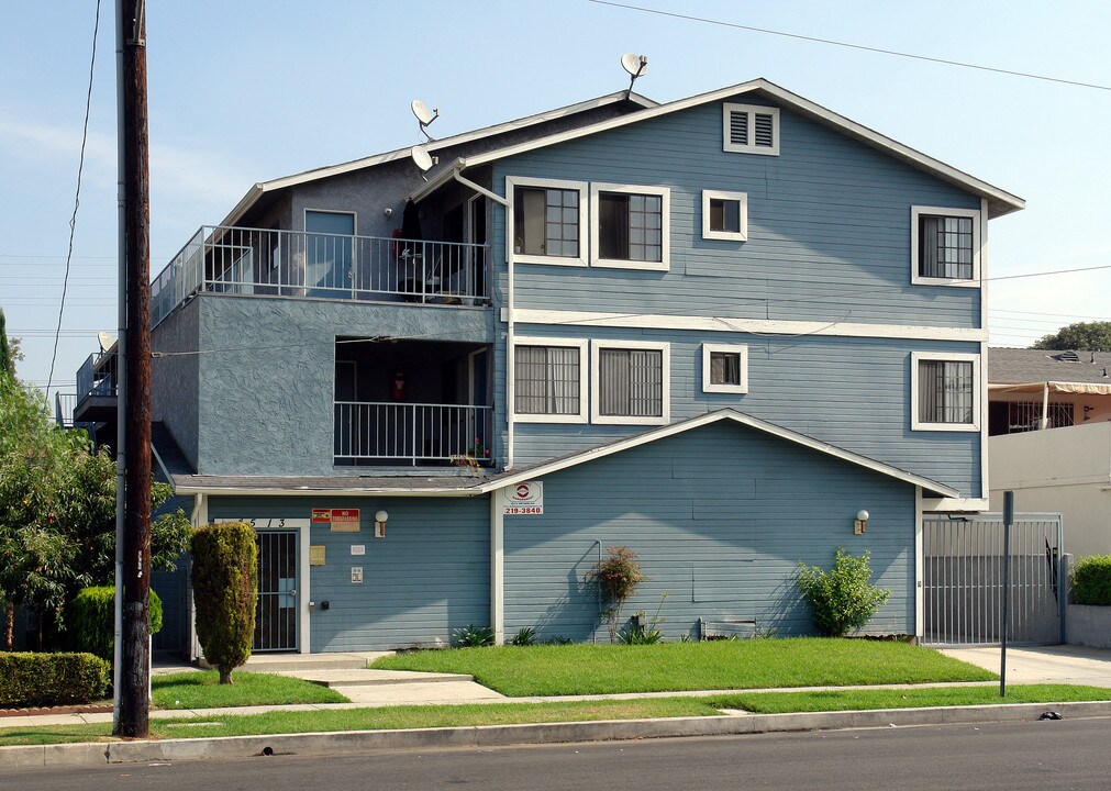 4513 W 115th St in Hawthorne, CA - Building Photo