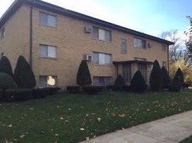 8940 White Oak Ave Apartments