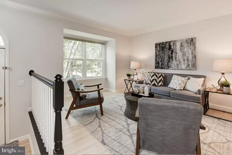 5519 Stroud Ct, Unit Lower level 4 in Centreville, VA - Building Photo - Building Photo