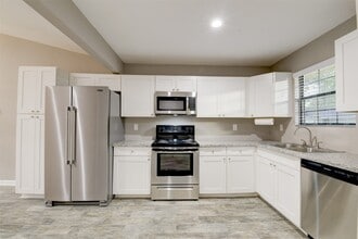 3491 Balboa Cir in Montgomery, TX - Building Photo - Building Photo