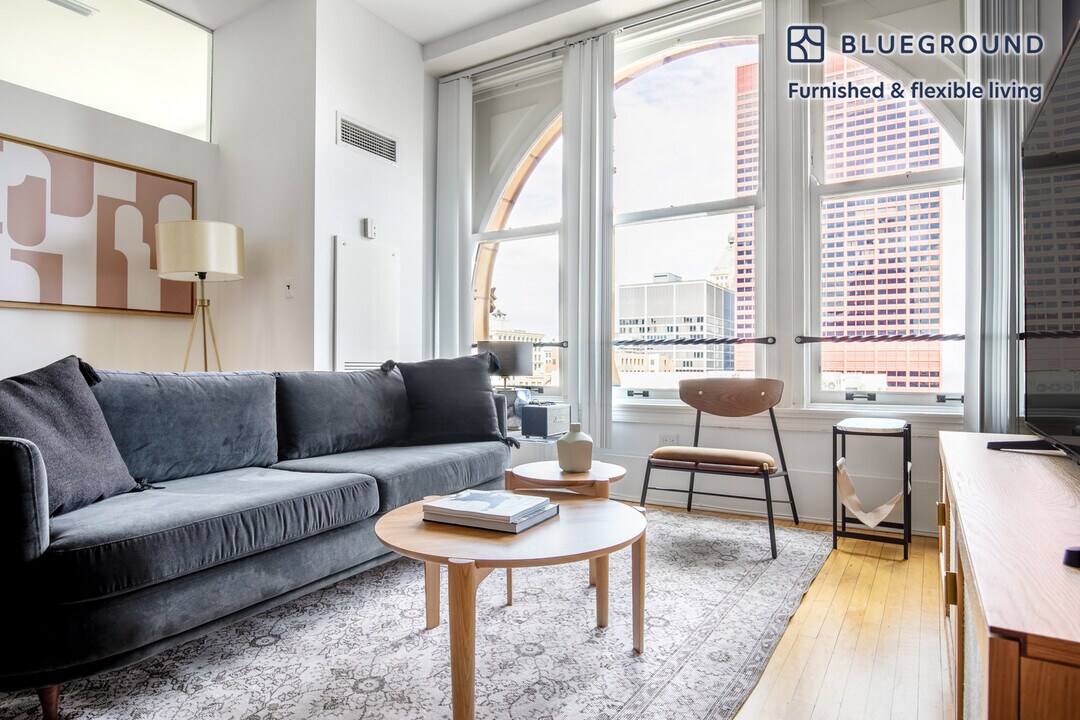 343 S Dearborn St-Unit -FL17-ID303 in Chicago, IL - Building Photo