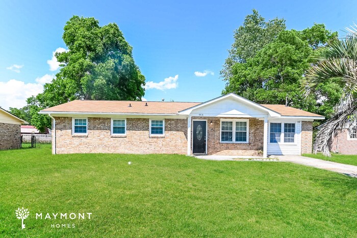 4414 Farmwood St in Ladson, SC - Foto de edificio