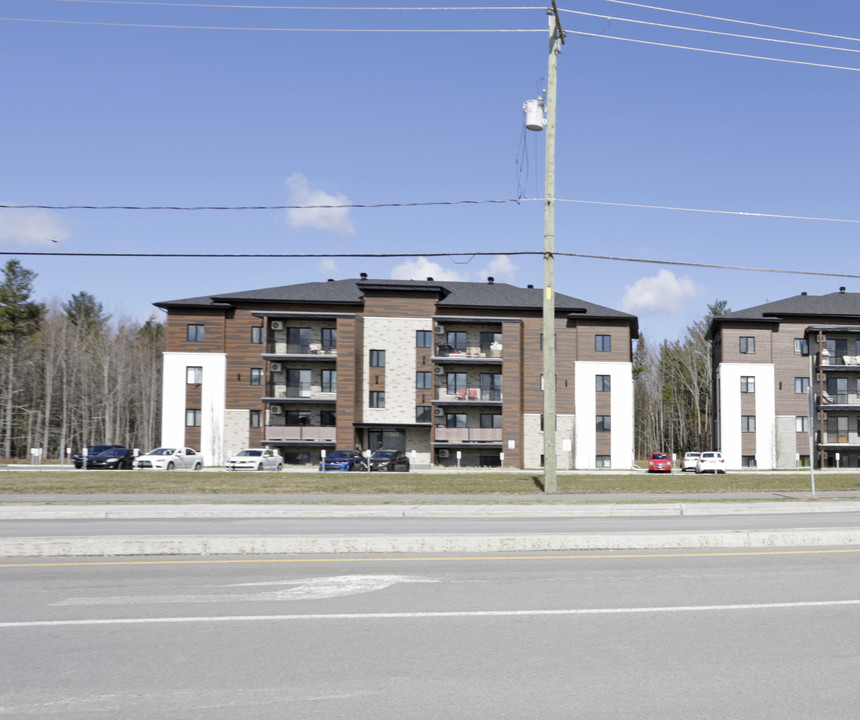 M3 Condos in Mirabel, QC - Building Photo