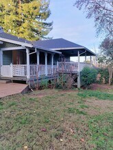 541 River Oaks Dr in Redding, CA - Building Photo - Building Photo