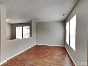 5104 Mintvale Dr in Charlotte, NC - Building Photo - Building Photo