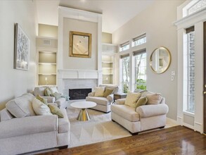 605 Blair Ct in Southlake, TX - Foto de edificio - Building Photo