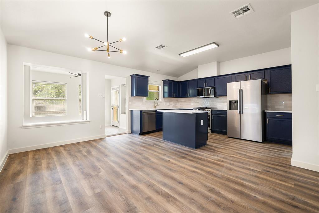 3929 Rolling Canyon Trail in Round Rock, TX - Building Photo