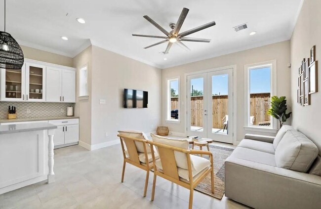 property at 3703b Bolin Rd