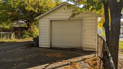 2823 Garfield Dr in Rockford, IL - Building Photo - Building Photo