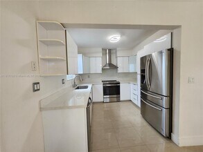 12535 NE Miami Pl in North Miami, FL - Building Photo - Building Photo