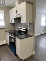 106 King Edward Ave in London, ON - Building Photo