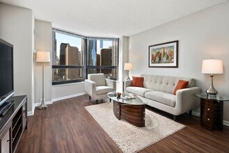 60 E Randolph St in Chicago, IL - Building Photo - Building Photo