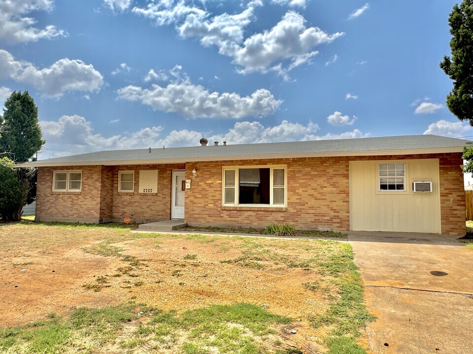 3305 Thomas Ave in Midland, TX - Building Photo