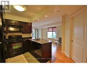 314-314 Central Park Dr in Ottawa, ON - Building Photo - Building Photo