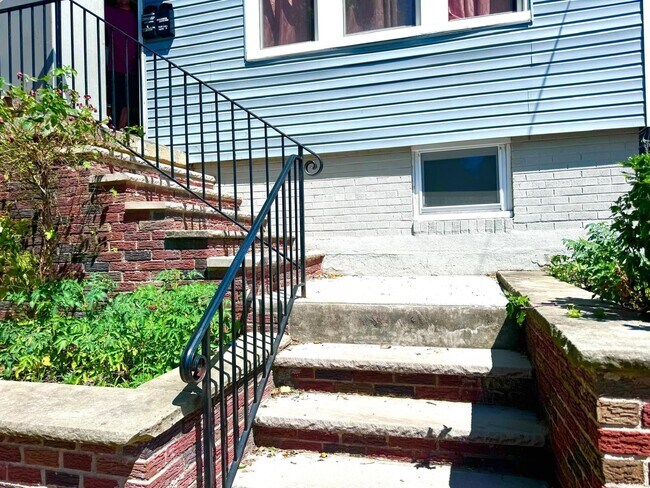 664 Liberty Ave in Jersey City, NJ - Building Photo - Building Photo