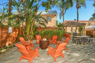 Bayshore Palms at Soho Apartamentos