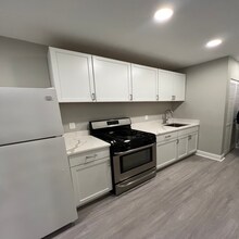 1015 16th St NE, Unit Unit 4 in Washington, DC - Building Photo - Building Photo