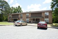 Latanya Village in Macon, GA - Foto de edificio - Building Photo