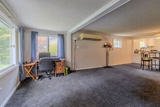 3911 White Birch Dr in Grawn, MI - Foto de edificio - Building Photo