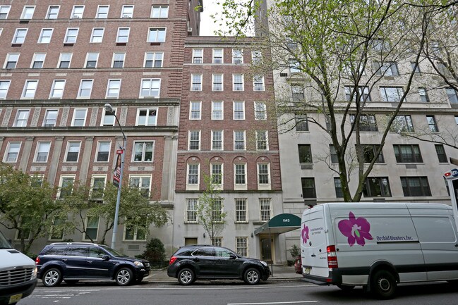 1143 Fifth Ave in New York, NY - Building Photo - Building Photo