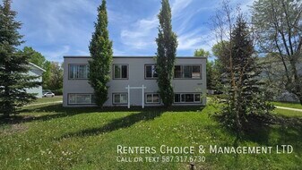 2 Bedroom Pet Friendly With Assigned Parking in Brooks, AB - Building Photo