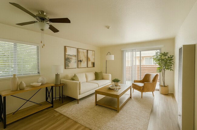 Glenn Manor in Rohnert Park, CA - Building Photo - Building Photo
