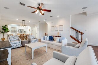 1600 Abrams Rd in Dallas, TX - Building Photo - Building Photo