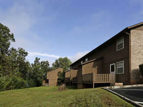 Southern Woods Apartments in Knoxville, TN - Building Photo - Building Photo