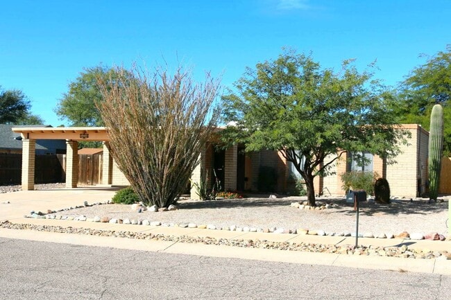 property at 4848 W Red Wolf Dr