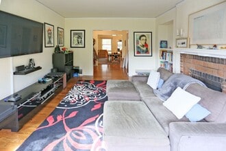 33 Loyola Terrace in San Francisco, CA - Building Photo - Building Photo