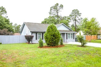 607 Scott St in Hinesville, GA - Building Photo - Building Photo