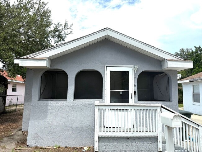 property at 312 10th Ave Dr W